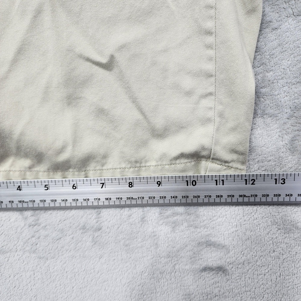 Cutter & Buck Shorts Mens 34 Beige Pleated Chino 10 Inseam Golf Casual Summer - Picture 11 of 12